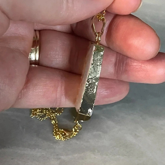 14K Gold Plated Raw Citrine Slice Pendant Necklace - Picture 11 of 12